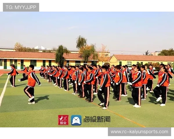 体操俱乐部与文化机构合作推动体操进校园活动,体操协会会长